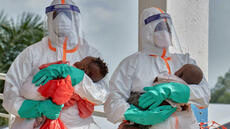 Ebola, choléra, rougeole, conflits armés: en RDC, des systèmes de santé fragilisés par ces multiples crises