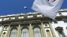 Algérie: une loi qualifiant la colonisation française de crime d'État soumise au vote du Parlement