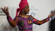 La diva africaine Angélique Kidjo décroche son étoile à Hollywood