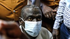 Ouganda: l'opposant Kizza Besigye reste en détention jusqu'à la prochaine audience