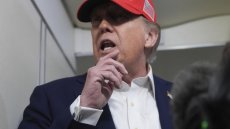 Donald Trump évoque de possibles nouvelles sanctions contre Moscou, après un appel avec Vladimir Poutine