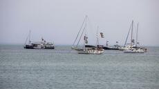 Drones, objets largués, communications brouillées... La flottille pour Gaza se dit ciblée en mer par Israël