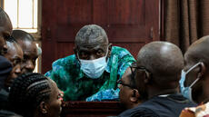 Ouganda: l’opposant Kizza Besigye placé en soins intensifs après un malaise au tribunal