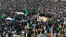 Libye: Saïf al-Islam Kadhafi inhumé à Bani Walid en présence de milliers de partisans