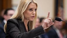 Je ne vous laisserai pas faire: l'audition de la ministre de la Justice Pam Bondi sur l'affaire Epstein tourne au&nbsp;(…)