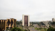 Cameroun: le parti d’opposition SDF dénonce la destruction de son siège régional à Yaoundé