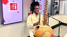 Pour l'artiste sénégalaise Senny Camara, la kora est une sorte de thérapie