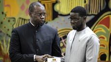 À la Une: la majorité présidentielle au Sénégal tente de resserrer les rangs