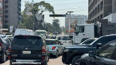 Série «Ralentir» en RDC: les embouteillages, une routine à Kinshasa