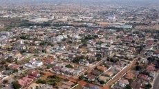 Ghana: l'opposition manifeste contre la destitution de la présidente de la Cour suprême
