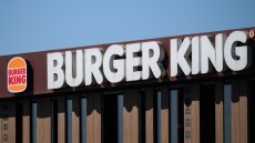 Jusqu'ici épargnée, la restauration rapide inquiète pour sa rentabilité