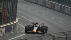 F1-Azerbaïdjan: Verstappen brille dans le chaos, McLaren à la peine