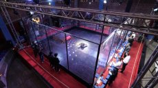 En Iran, les futurs prodiges de la tech en décousent sur le ring avec leurs robots