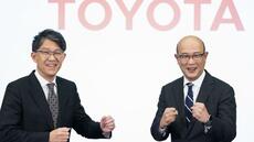 Toyota change de PDG et relève ses prévisions, ventes solides malgré les droits de douane