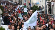 A Béziers, des milliers de viticulteurs demandent d'agir vite face à leur détresse