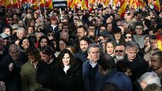 Espagne : l'opposition de droite rassemblée à Madrid contre Pedro Sánchez, cerné par des affaires judiciaires