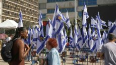 Gaza: Israël menace de reprendre les combats si le Hamas ne rend pas toutes les dépouilles d'otages