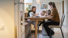 Budget 2026: l'avantage fiscal pour la garde d'enfants ne sera pas modifié, assure le gouvernement