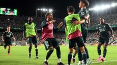 Espagne: le Real Madrid s'en sort à Elche grâce à Espi et Mbappé