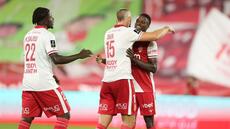 Ligue 1: Monaco et Brunner poursuivent leur été indien en battant Lens