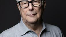 Devenir Français, c'est la reconnaissance de quelque chose qui fait partie de ma vie, assure Ken Follett