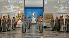 JO d'hiver 2026: la flamme olympique a débuté son périple depuis Olympie