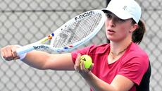 Le tennis féminin n'a pas besoin de Bataille des sexes estime Swiatek