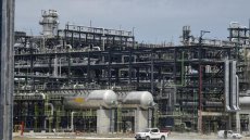 Nigeria: fin du bras de fer entre des travailleurs du pétrole et le géant Dangote