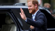 L'humour, les pubs, le courage: le prince Harry rend hommage à l'identité britannique