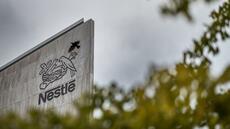 Le patron de Nestlé présente ses excuses pour le rappel de laits infantiles