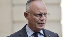 Une lanceuse d'alerte, qui accuse Edouard Philippe de détournement de fonds publics, saisit un juge d'instruction