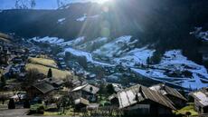 Biathlon: des pistes blanches sans neige autour, malaise au Grand-Bornand