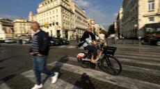 Télétravail, achats en ligne: la mobilité quotidienne des Français en baisse, selon une étude