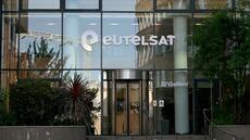 Eutelsat: l'Etat bloque une vente d'actifs à un fonds suédois et défend une activité trop stratégique