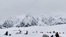 Tibet: tous les randonneurs piégés par la neige ont été secourus, selon un média
