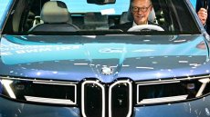 Allemagne: Merz réunit une industrie automobile en crise