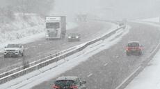 Neige : transports toujours perturbés dans plusieurs pays d'Europe