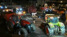 Dermatose: des agriculteurs bloquent encore quelques routes en Occitanie