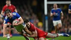 Six nations: les Bleus écrasent les Gallois et rêvent toujours du Grand chelem