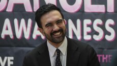 Mairie de New York: la discrète main tendue du favori socialiste aux milieux d'affaires