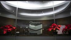 Seul étranger exploitant le pétrole vénézuélien, Chevron échappe au bras de fer Washington-Caracas