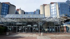 Garde à vue prolongée pour les deux policiers accusés de viols