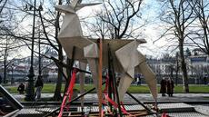 Sauvée du front ukrainien, une sculpture fait le tour de l'Europe