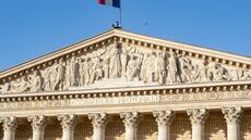 Viol sur mineurs: une proposition de loi au Sénat pour abolir la prescription