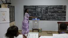 Présidentielle en Guinée: début du scrutin, le chef de la junte favori