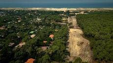Mégafeu en Gironde : une association anti-corruption porte plainte après la réalisation d'un pare-feu au Cap-Ferret