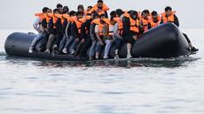 La France fixe une nouvelle doctrine d'intervention en mer contre les traversées clandestines vers l'Angleterre