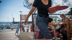 La défiscalisation des pourboires prolongée jusqu'au vote du budget 2026