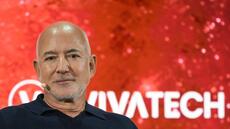 Foot: Jeff Bezos devient actionnaire minoritaire du club anglais de Liverpool (club)