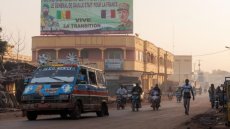 Au Mali, la junte suspend jusqu'à nouvel ordre les activités des partis politiques